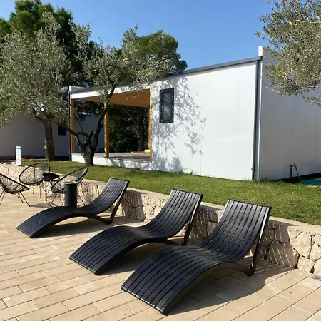 Holiday home Mobile Aura, Village Twins Pakostane
