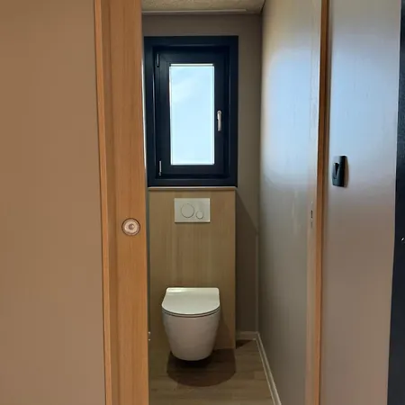 Mobile Aura, Village Twins Tatil Evi Pakoštane