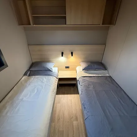 Mobile Aura, Village Twins Holiday home Pakostane