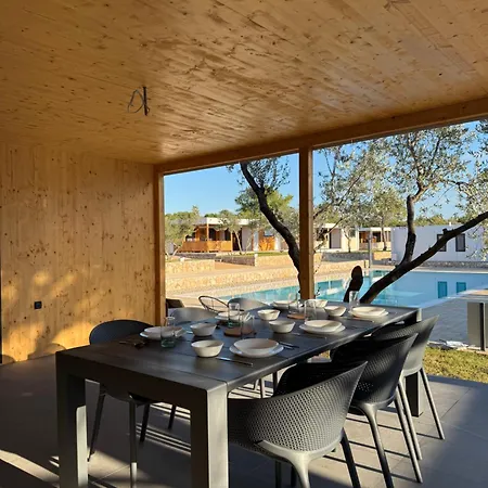Mobile Aura, Village Twins Holiday home
