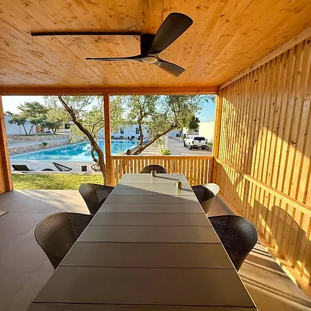 Holiday home Mobile Aura, Village Twins Pakostane