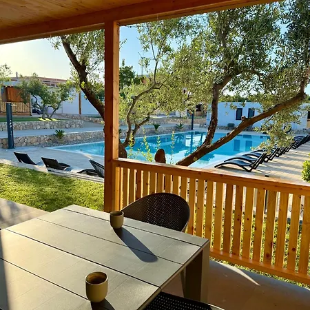 Holiday home Mobile Aura, Village Twins Pakostane